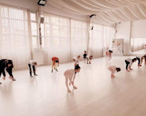 Locatia Forever Dance 8